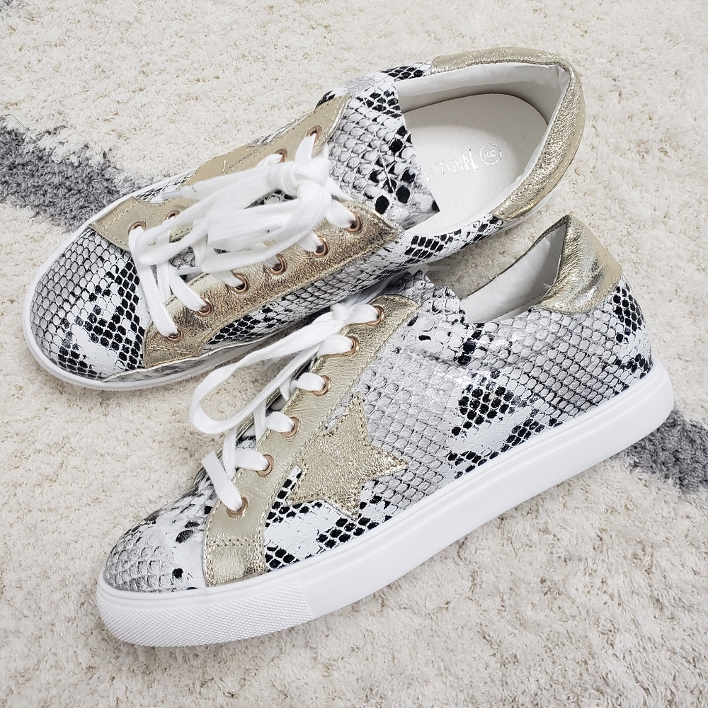 Casual snake print and gold sneakers